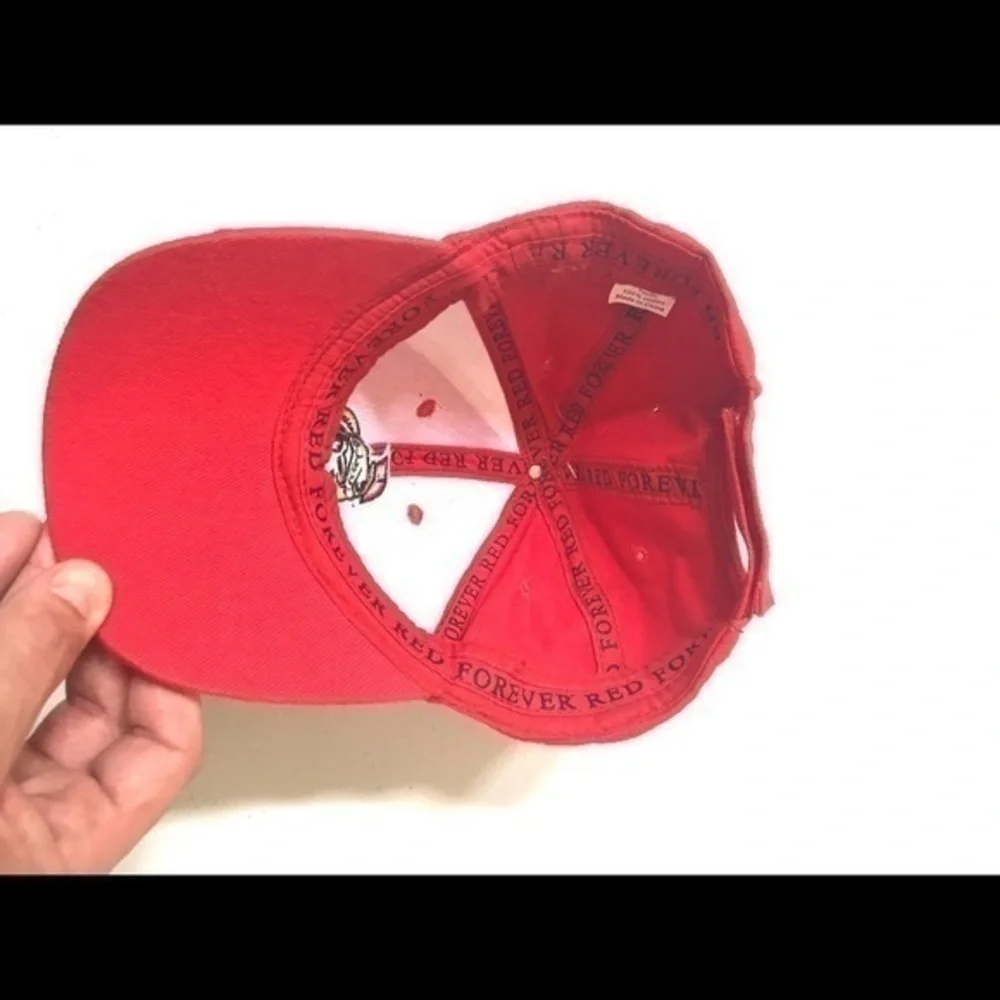 NWT NHL Ottawa Senators Size Youth Red & White Hat